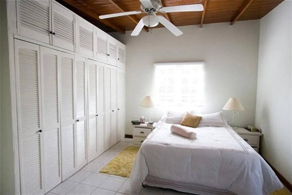 Anchorage Bed & Breakfast Κίνγκστον 2*,  Τζαμάικα